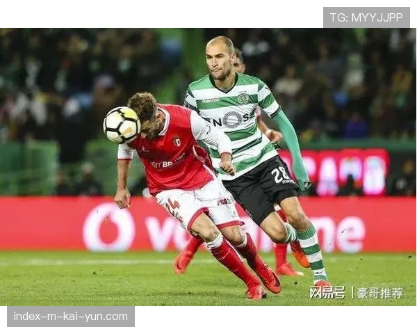 中游集团混战白热化 第六名至第十四名仅差六个积分